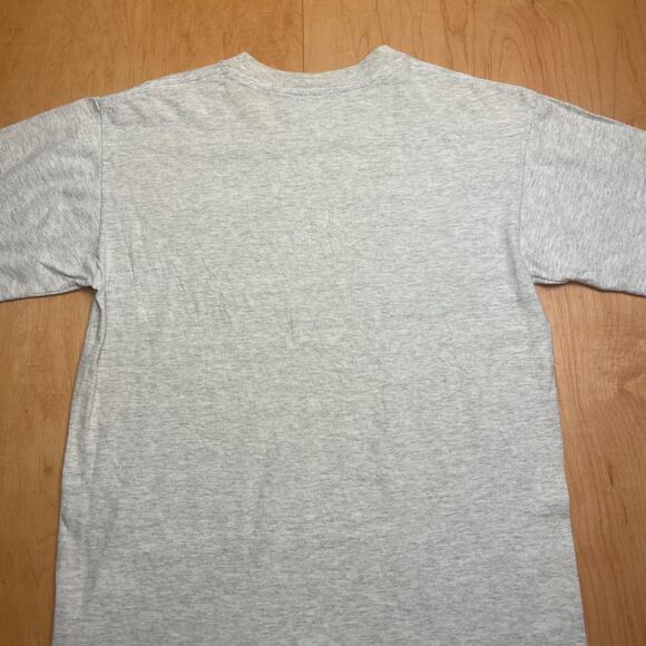 Vintage Dolphin Cruise Ocean Breeze Medium Solid Gray Short Sleeve T-Shirt - Picture 10 of 10